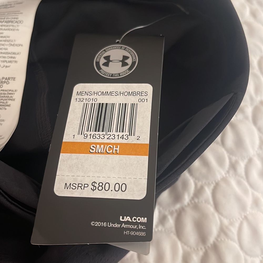 Men Under armour size S small black sport gym leggings with fabric detail